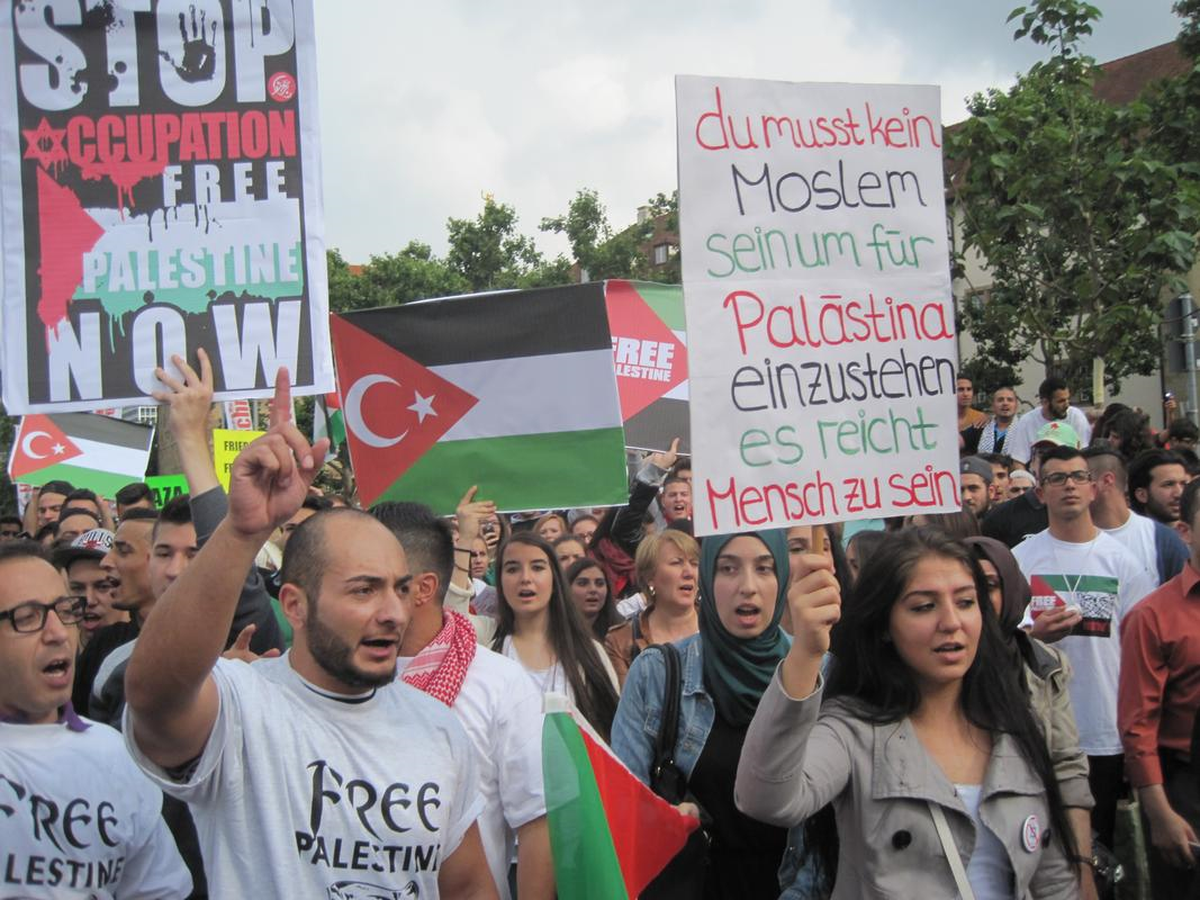 İsrail\'in Gazze Saldırılarının Protesto Edilmesi