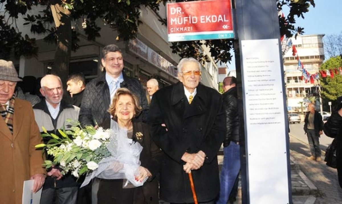 Kadıköy\'ün Tarihine Işık Tutan Dr. Müfid Ekdal Vefat Etti