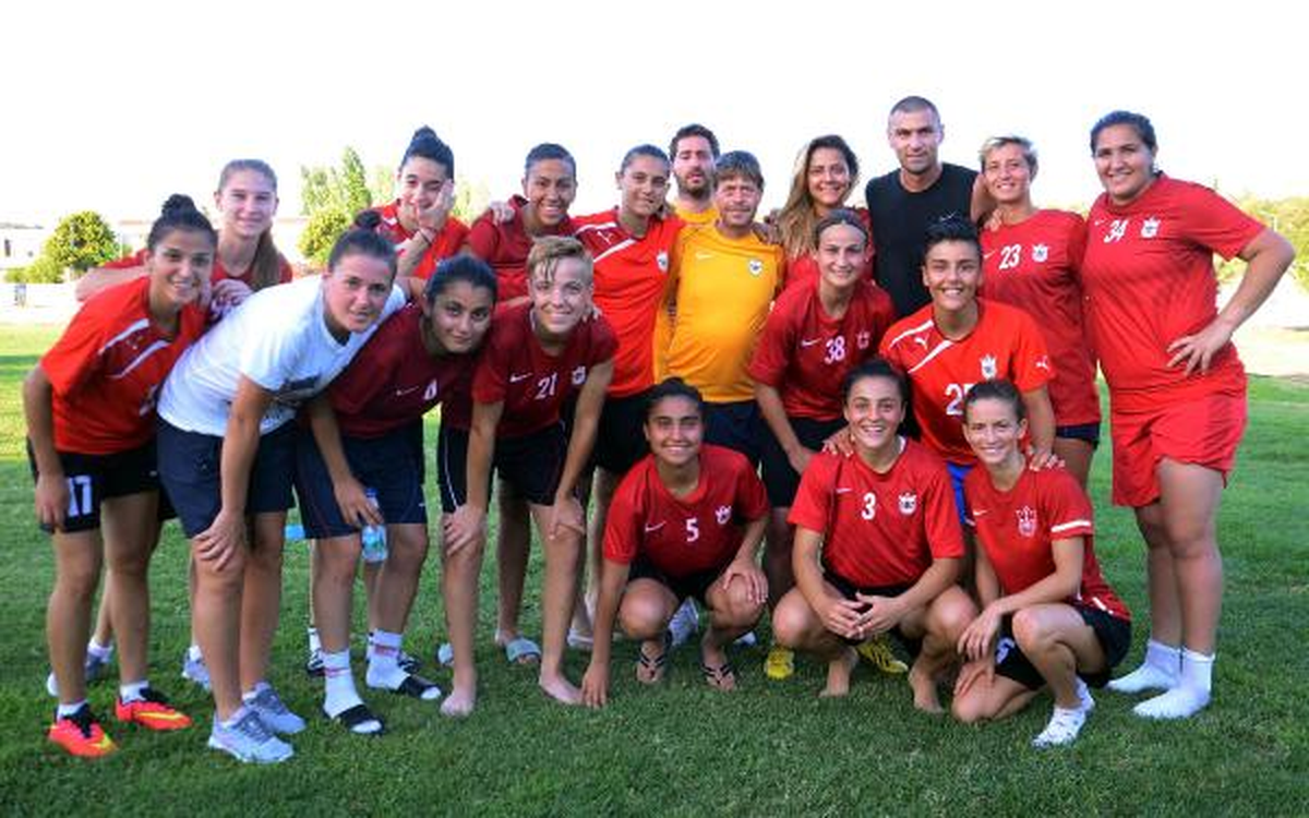 Konak Belediyespor\'a Burak Yılmaz\'dan Destek