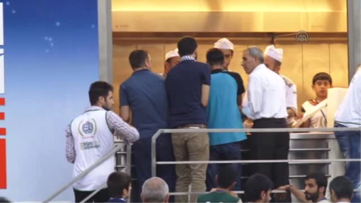 Mavi Marmara şehidinin anısına 3 bin kişiye iftar -