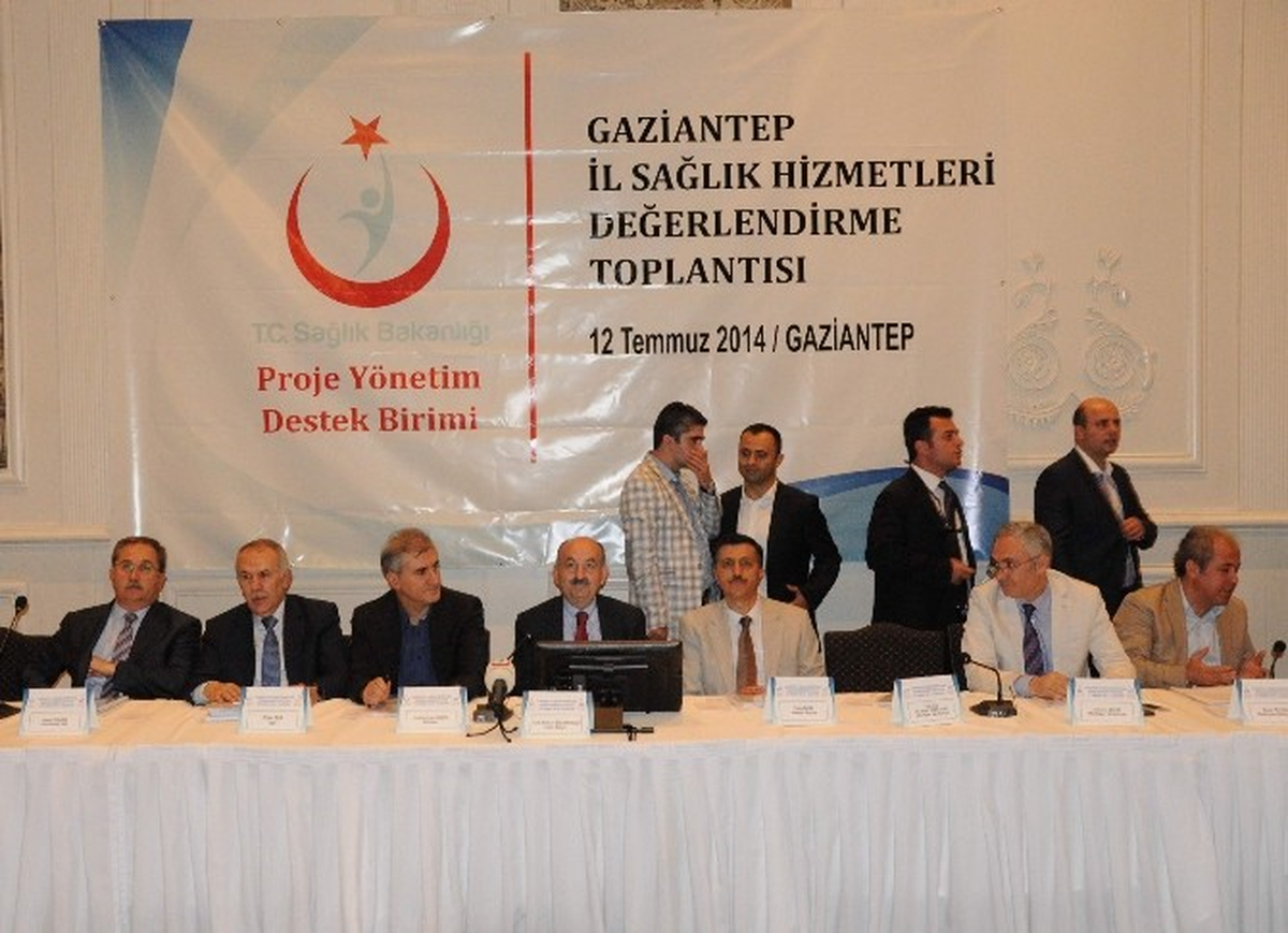 Müezzinoğlu, İl Sağlık Hizmetleri Değerlendirme Toplantısı\'na Katıldı