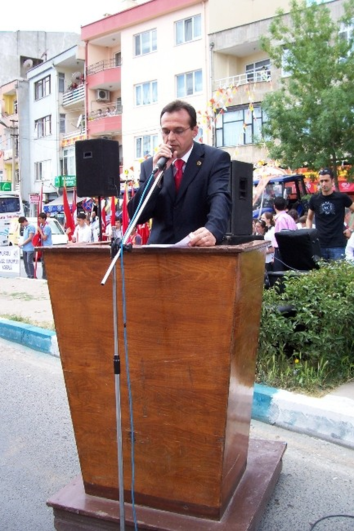 Muratlı Belediyesi Kahvehane ve Dükkan Sahiplerini Uyardı