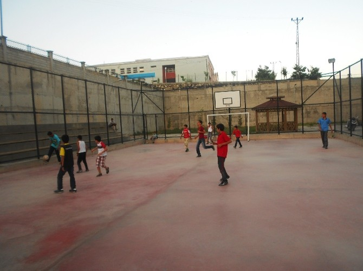 Oruç Tutan Çocukların Futbol Keyfi