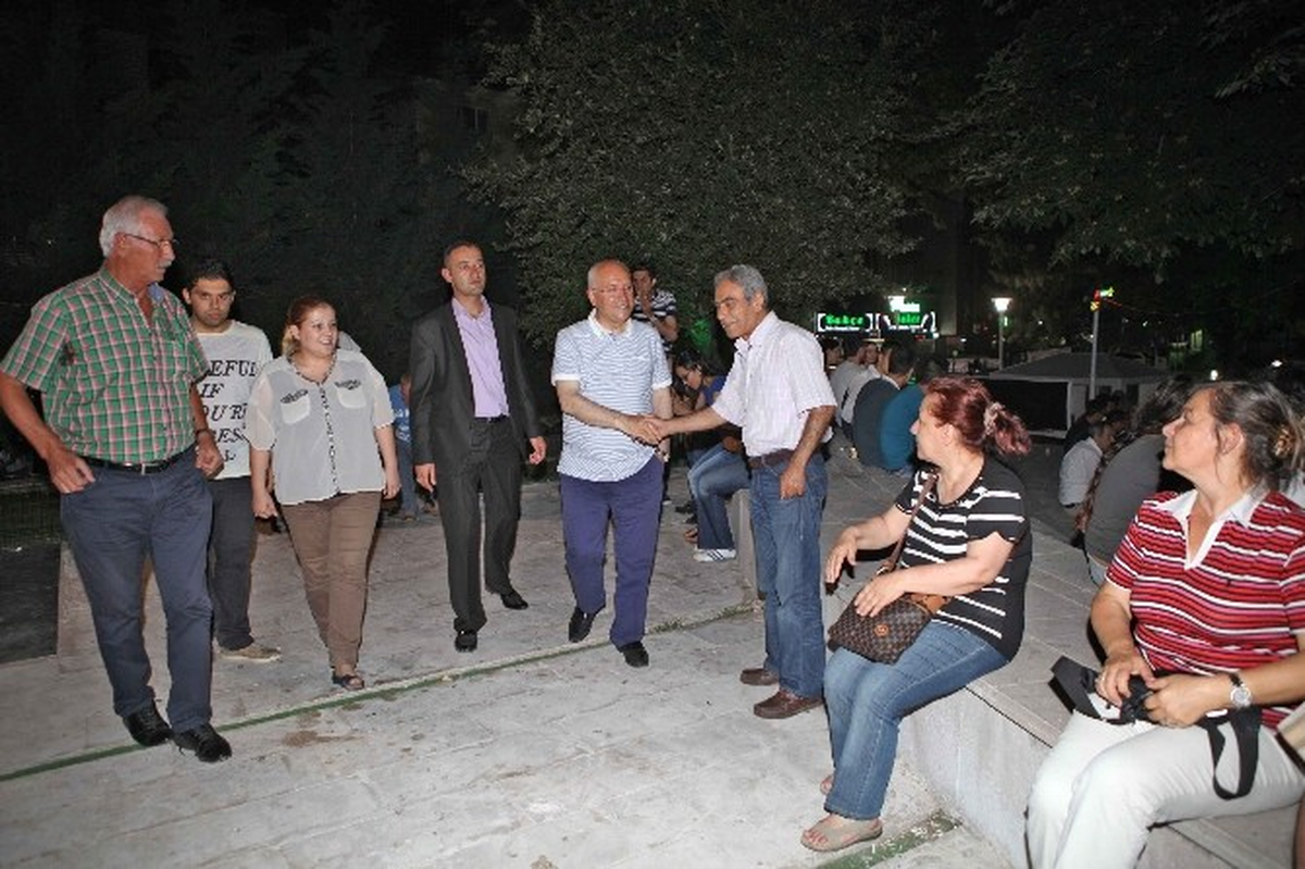Parklarda Akşam Sefası