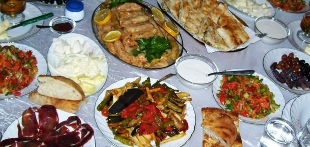 Ramazan Sofraları Yöresel Lezzetlerle Güzelleşiyor