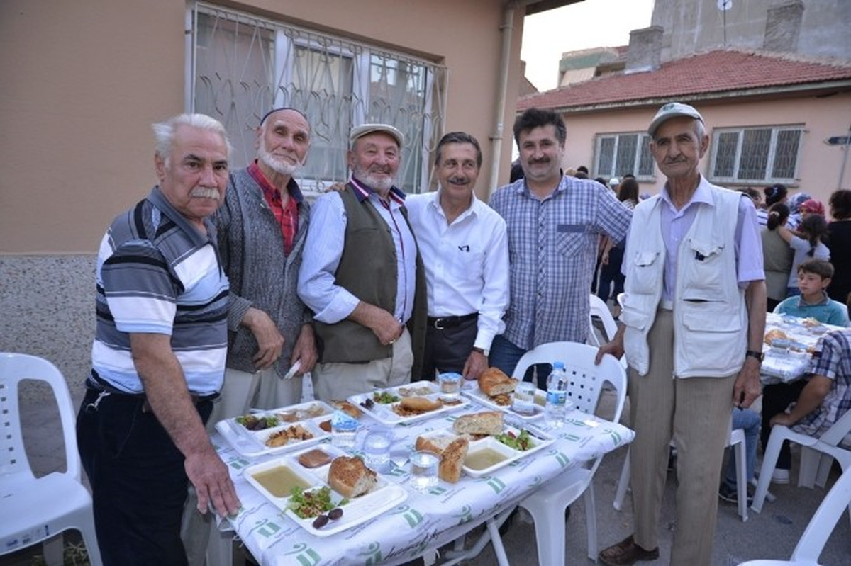 Eskişehir Şirintepe\'de İftar Coşkusu