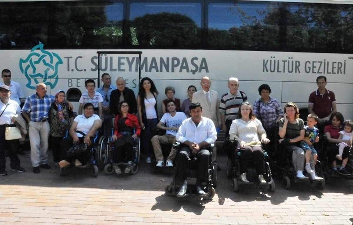Tekirdağlı Engelli Vatandaşlar Edirne\'ye Gitti