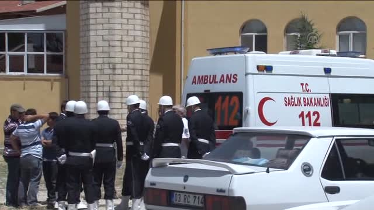 Trafik kazasında ölen polis memuru toprağa verildi -