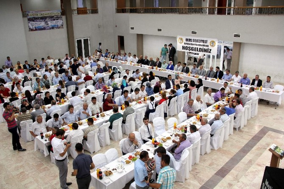 Ulus Belediyesi İftar Düzenledi