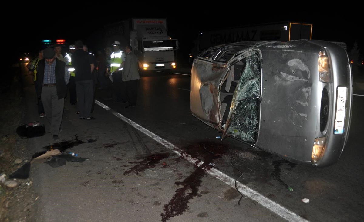 Uşak\'taki Trafik Kazanıda Ölen Polis Memuru