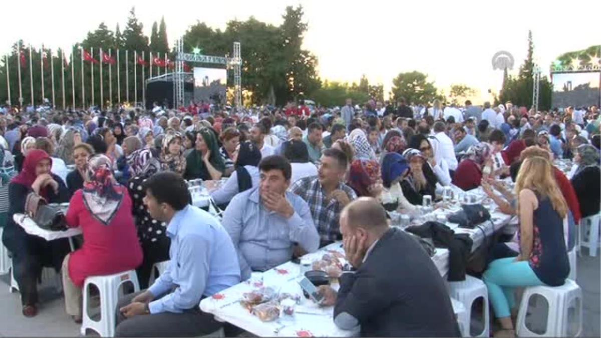 AK Parti\'den Çanakkale Şehitler Abidesi\'nde iftar -