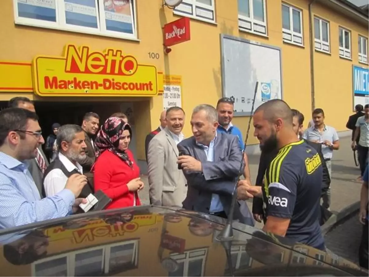 Ak Partili Külünk, Duısburg\'ta Oy İstedi