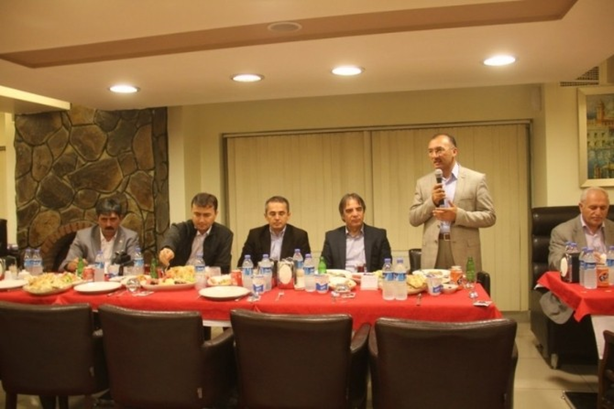 Ardahan Belediyesi\'nden İftar Yemeği
