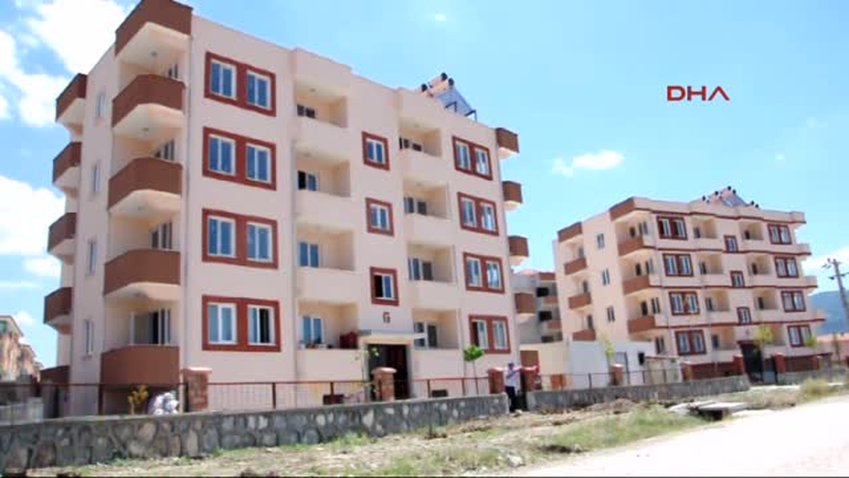 Beşiktaş Belediyesi\'nden Somalı 30 Aileye Ev
