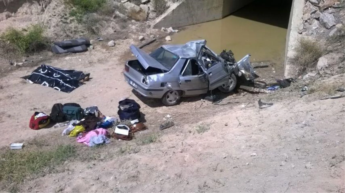 Düzeltme: <br/>"Afyonkarahisar\'da Trafik Kazası: 4 Ölü, 3 Yaralı" Başlıklı Haberimizi...