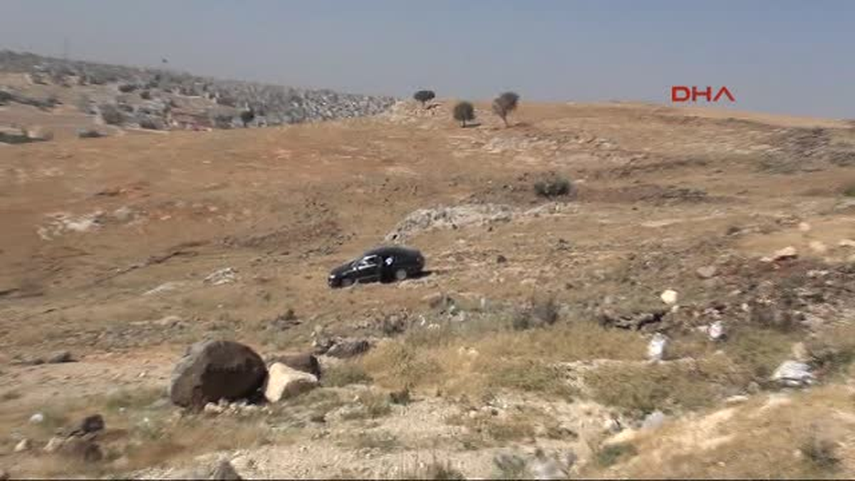 Gaziantep\'te Otomobil Devrildi, Sürücü Yaralandı