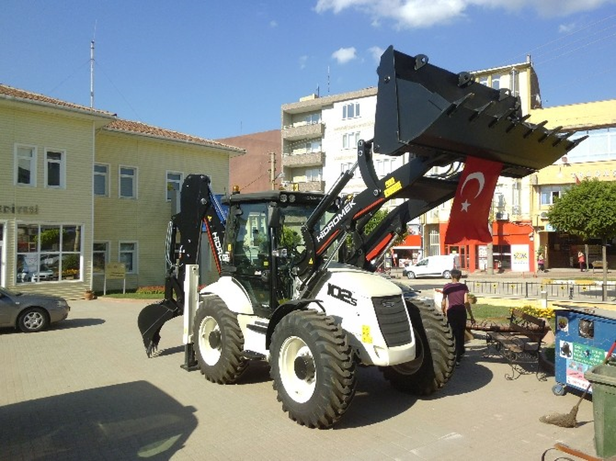 Hayrabolu Belediyesi Araç Filosunun Genişletiyor