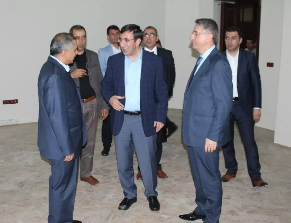 Kalkınma Bakanı Cevdet Yılmaz, Harput\'ta Ramazan Etkinliğine Katıldı