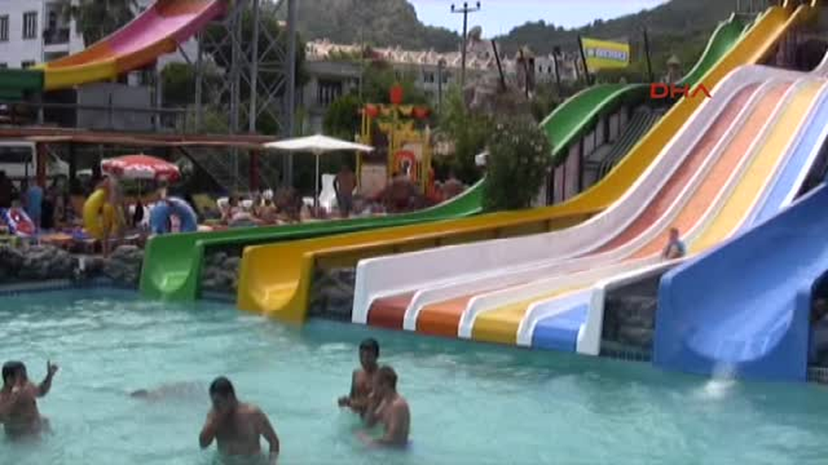 Marmaris\'te Su Parklarına Akın