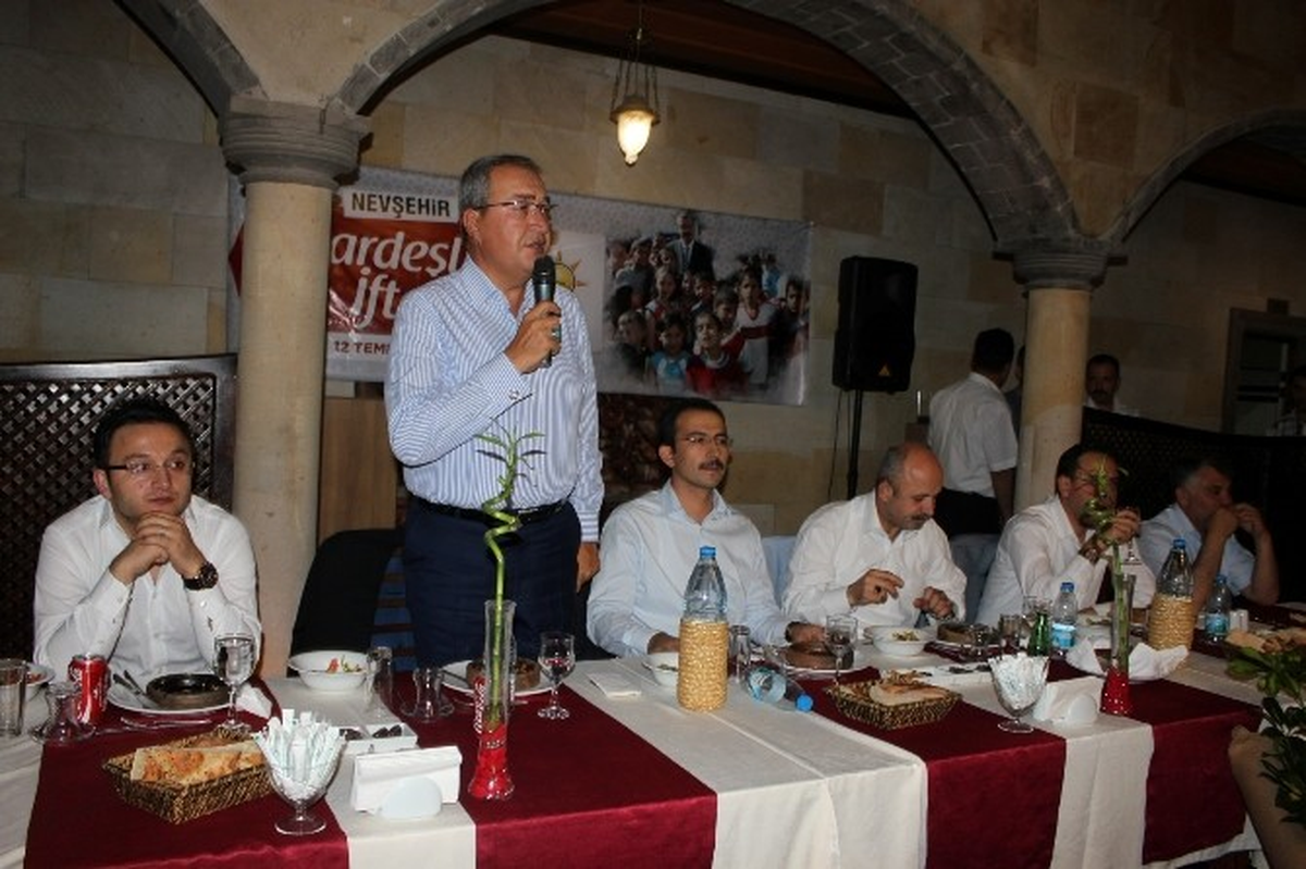 Nevşehir Belediyesi\'nden Yetimlere İftar Yemeği