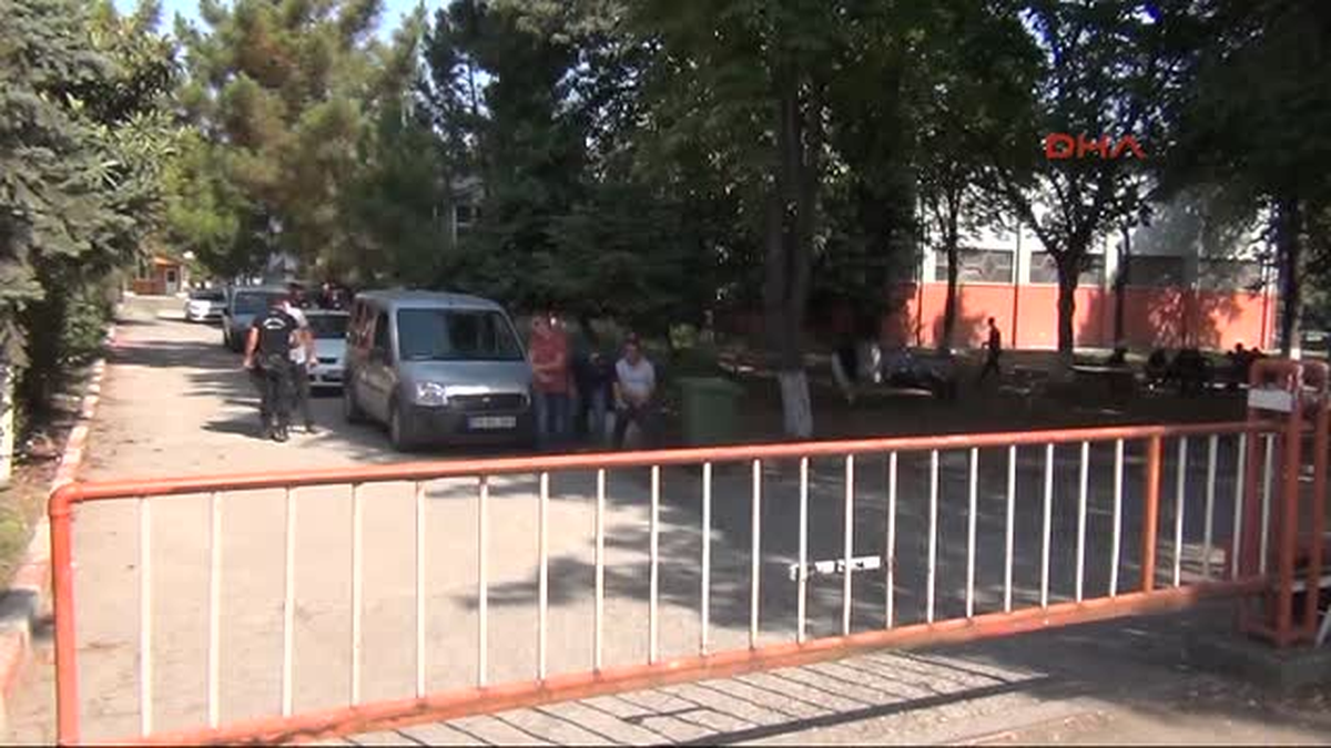 Okul Kapandı Diye Öğrenciler KPSS\'ye Başvuramadı