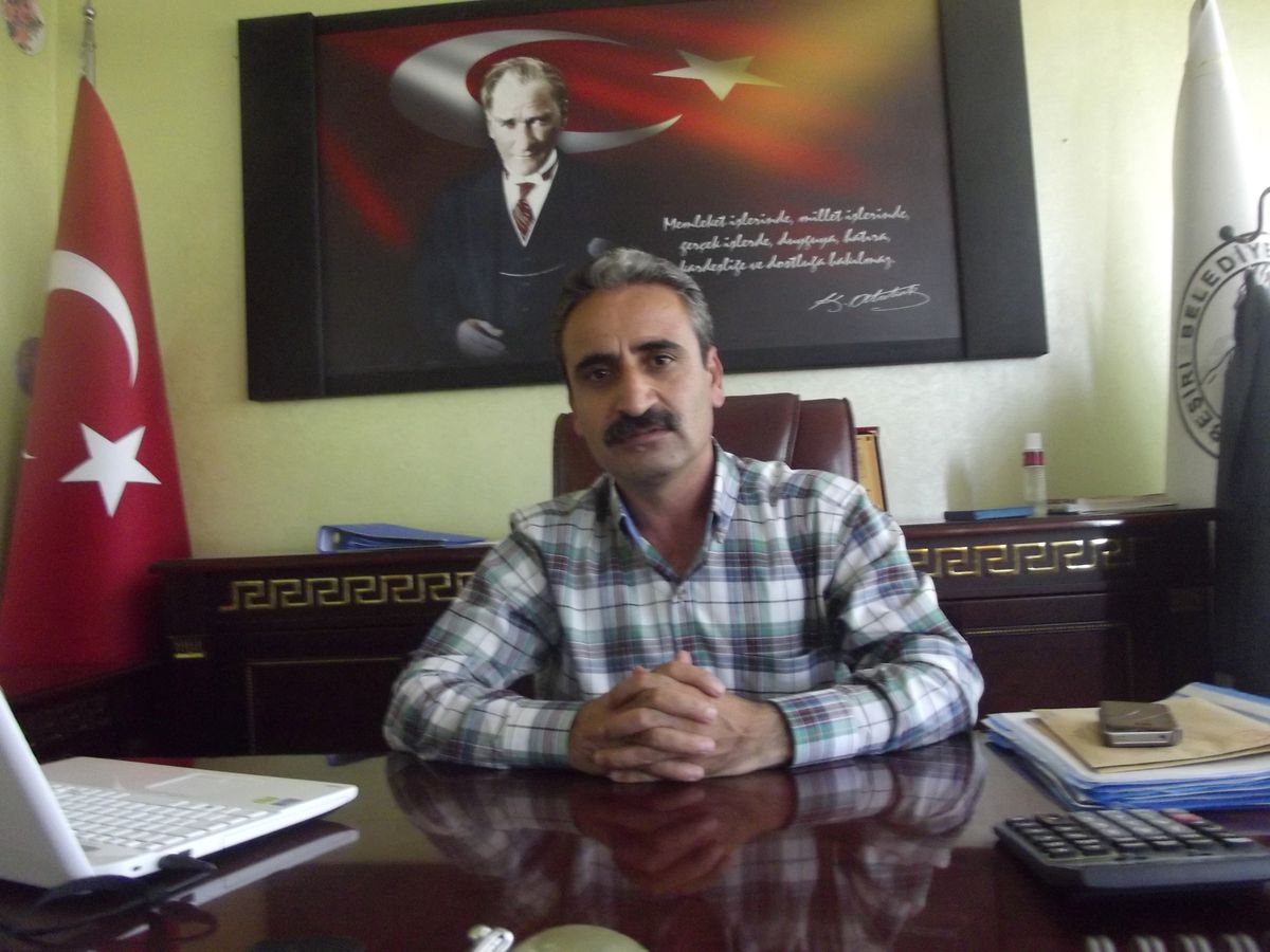 Öztürk "Tek Gayemiz Hizmettir"