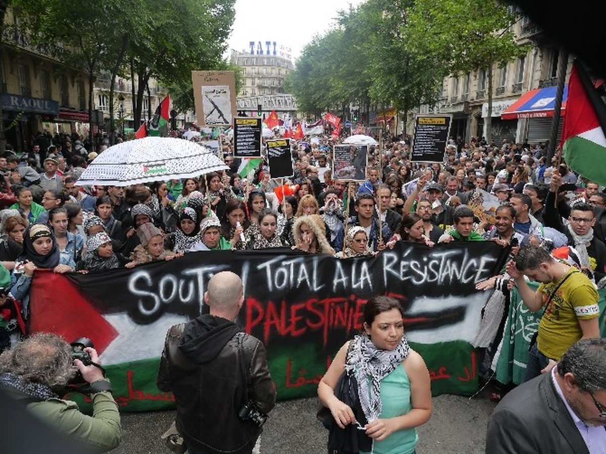 Paris\'te Filistin Destek Yürüyüşü