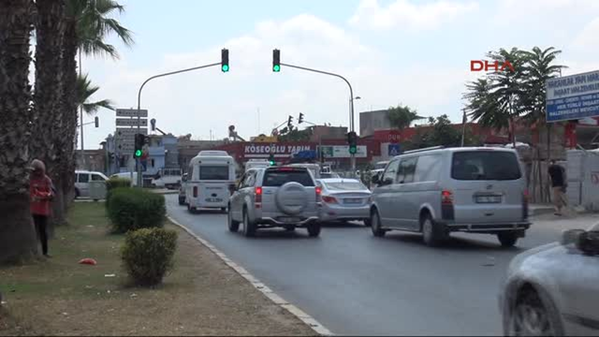 Suriyeli Gibi Davranıp Dilencilik Yapıyorlar