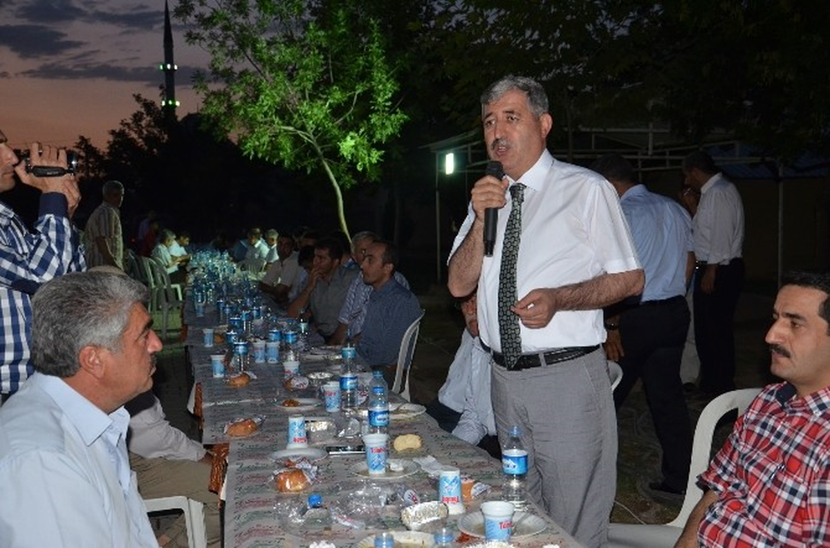 Yeşilyurt Belediyesi\'nden "Sokak İftarı"