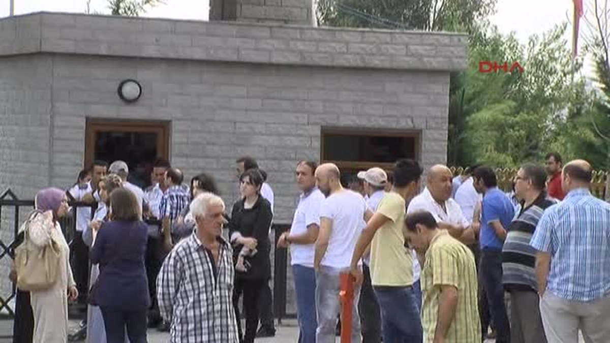 Zeytinburnu\'ndaki Patlama: 2 Kişinin Otopsi İşlemleri Tamamlandı