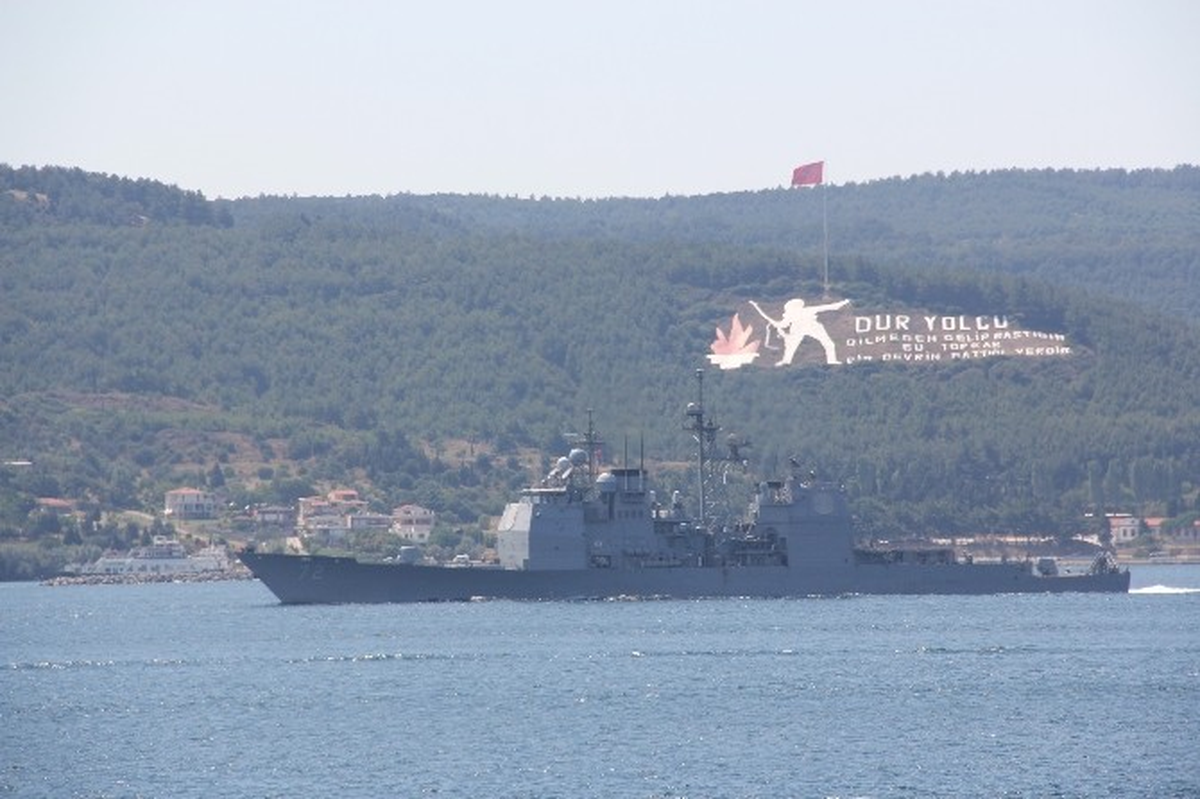 ABD Gemisi Çanakkale Boğazından Geçiş Yaptı