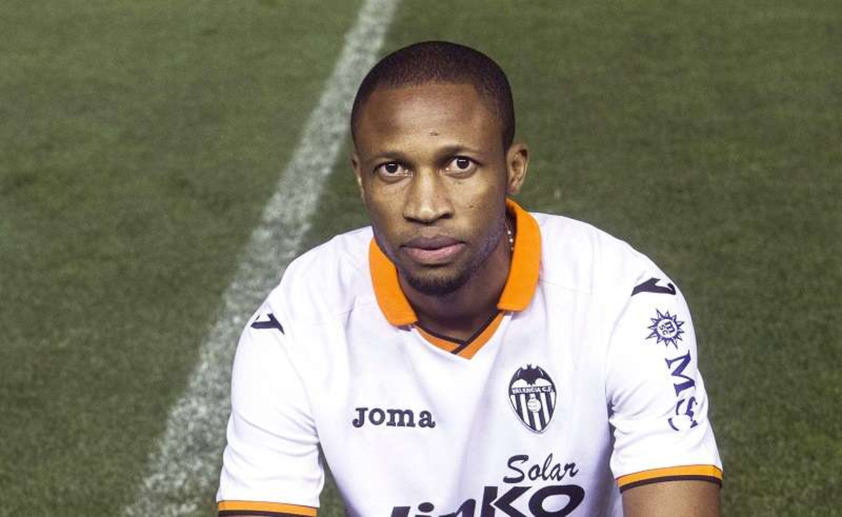 Roma, Keita\'yı Basına Tanıttı