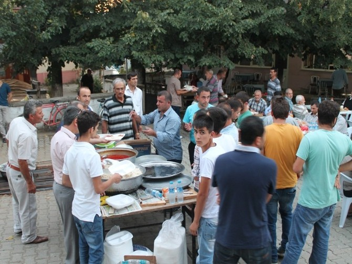 Birlikte İftarlarını Açtılar