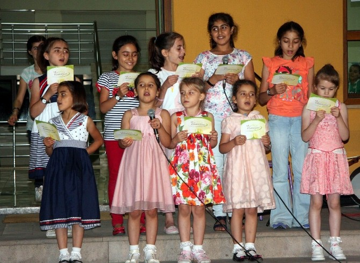 Bursa Valisi Ramazan\'da Kimsesizlerin Kimsesi Oluyor