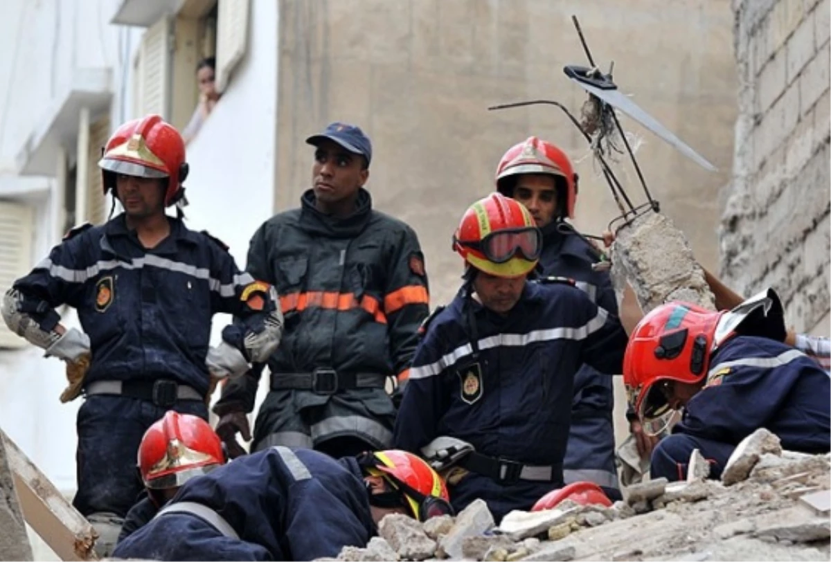 Fas\'ta Çöken Binalardan 23 Ölü Çıkarıldı