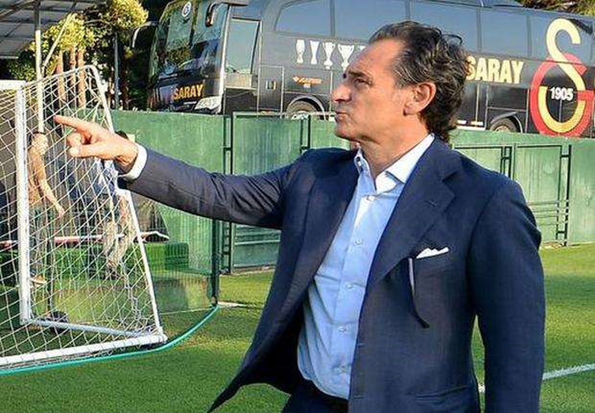 Galatasaray\'da İkinci Operasyon Yolda
