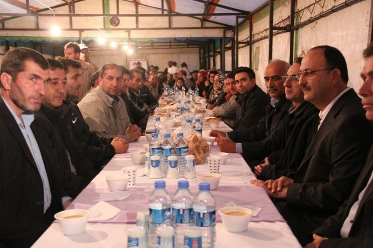 İftar Programına Yoğun İlgi
