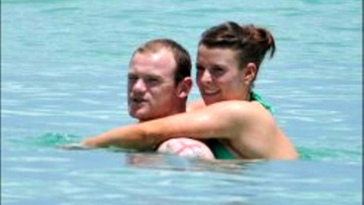 İngiliz Futbolcu Rooney, Tatil İçin Türkiye\'de