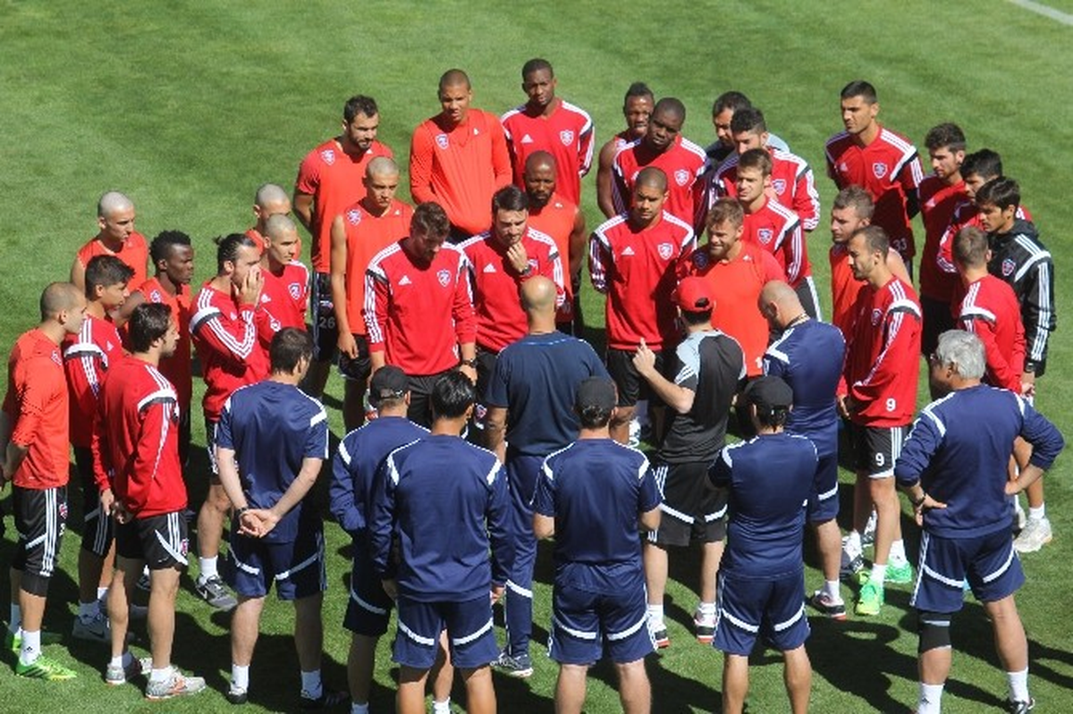 Karabükspor\'da Kamp Çalışmaları Sürüyor