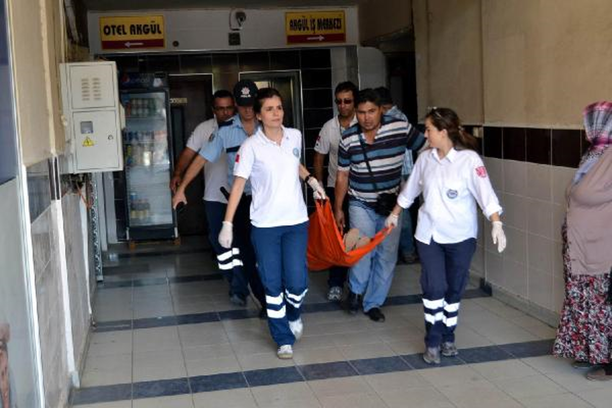 Kocaları İşsiz Kalan İki Hamile Kadından İntihar Girişimi