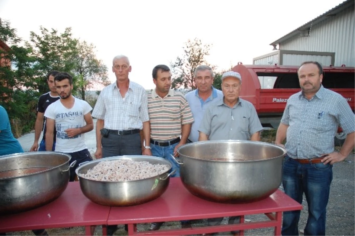 Malkara Alaybey Mahallesinde Toplu İftar Yemeği Verildi