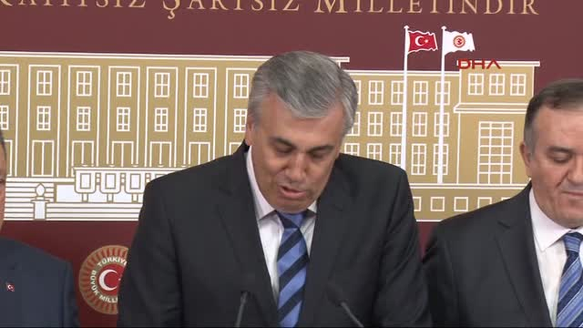 Mehmet Günal, \'Torba Tasarı\'ya Önergelerle Eklenen Maddelerin Geri Çekilmesini İstedi