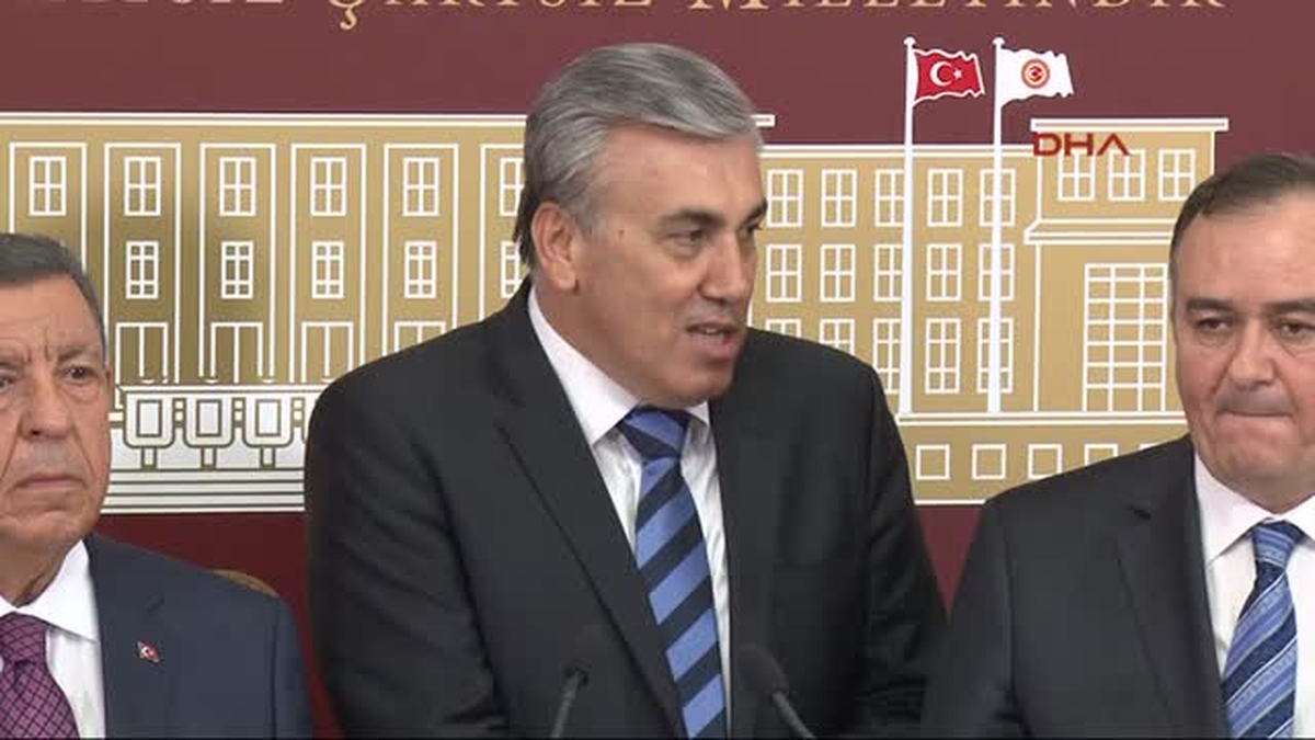 Mehmet Günal, \'Torba Tasarı\'ya Önergelerle Eklenen Maddelerin Geri Çekilmesini İstedi