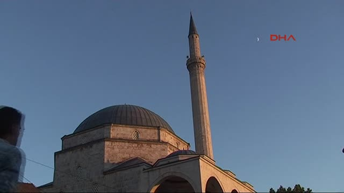 Mehmetçik Kosovalılarla İftarını Açmaya Devam Ediyor