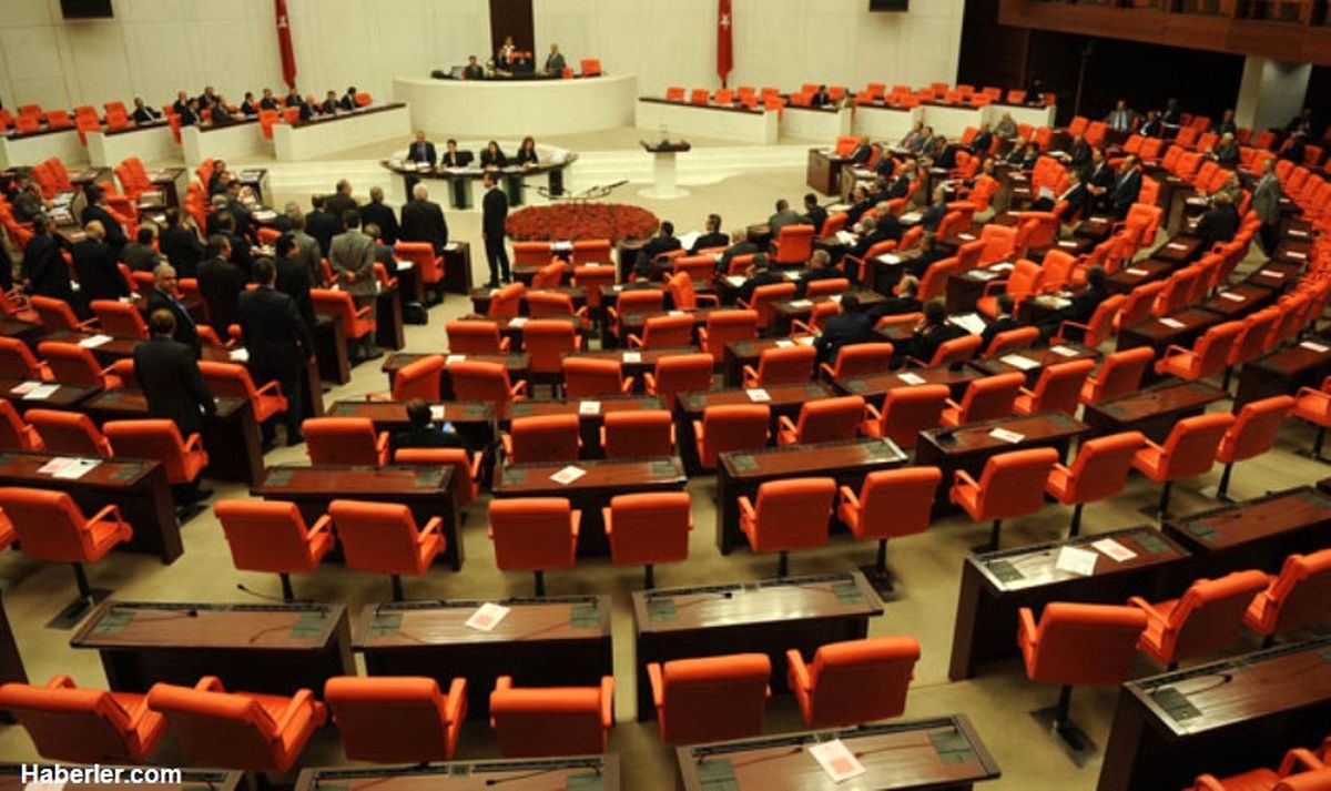 MHP\'li Milletvekillerinden Torba Yasa Eleştirisi