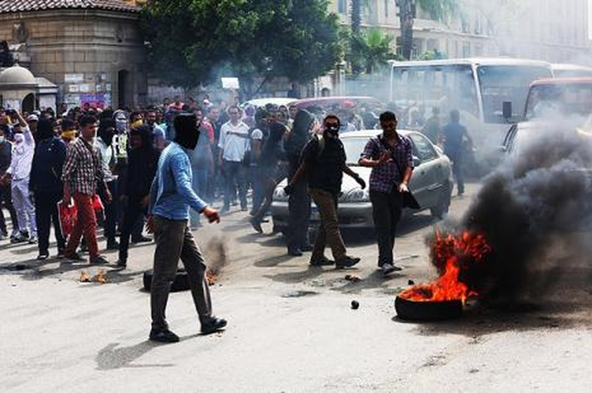 Mısır\'da Şiddet Olayları: 8 Ölü, 27 Yaralı