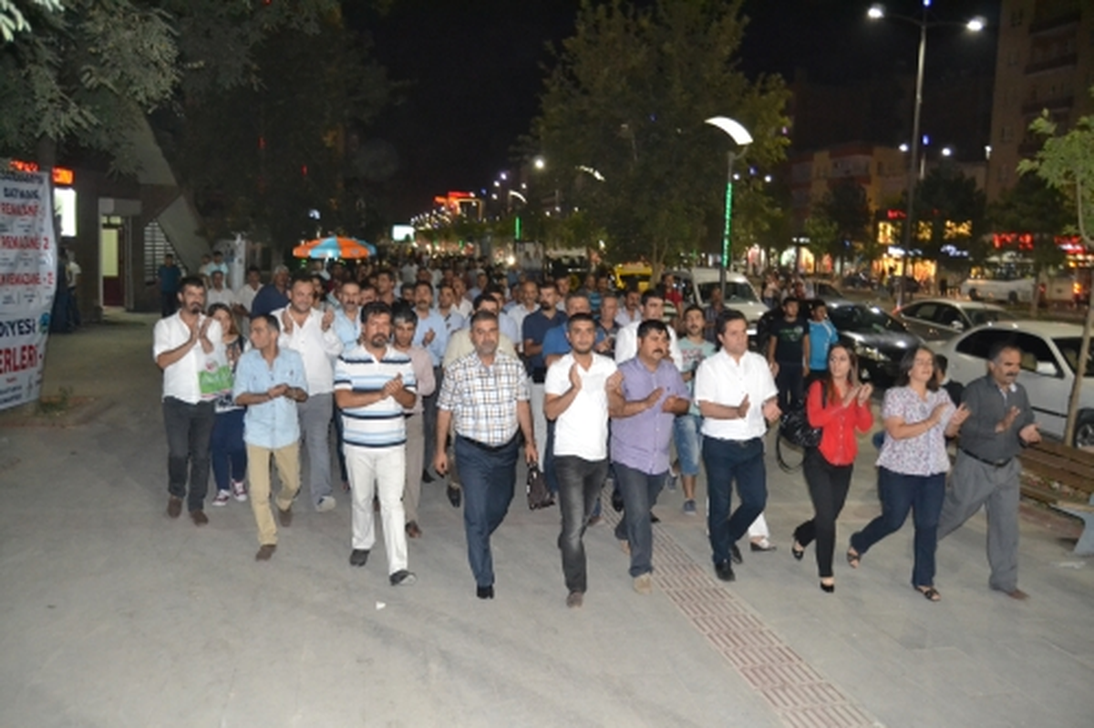STK\'lar Barış Annelerine Destek Verdi