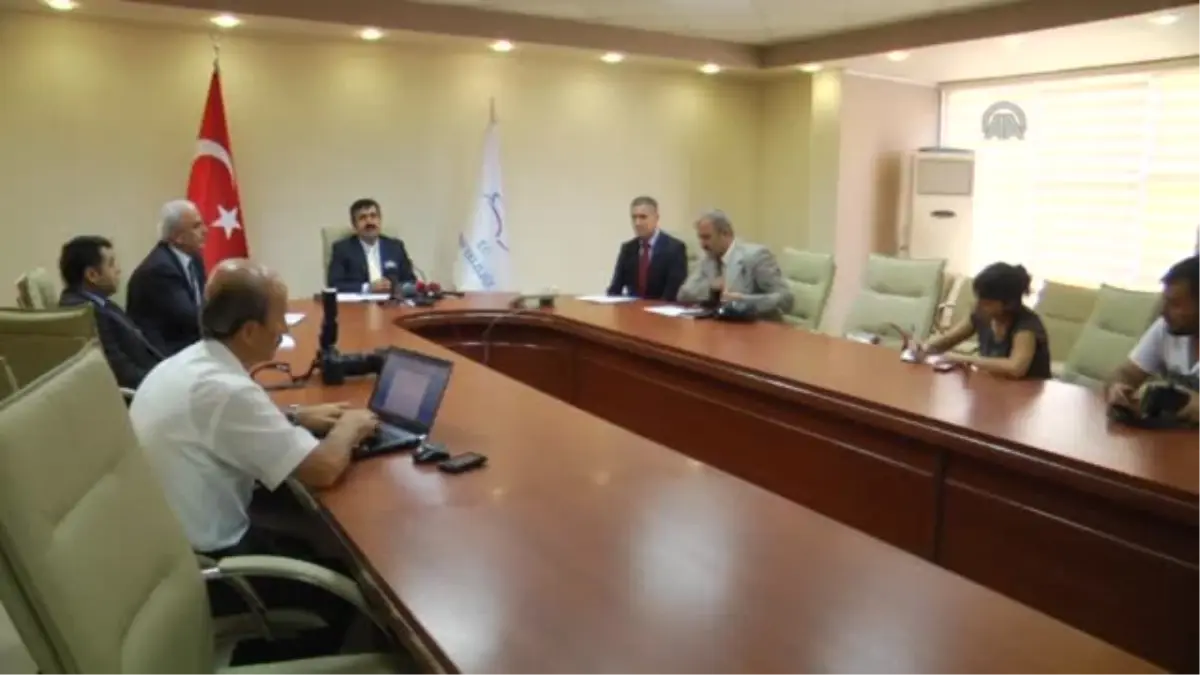 Tekstilkent ile 8 bin kişi iş imkanı bulacak -