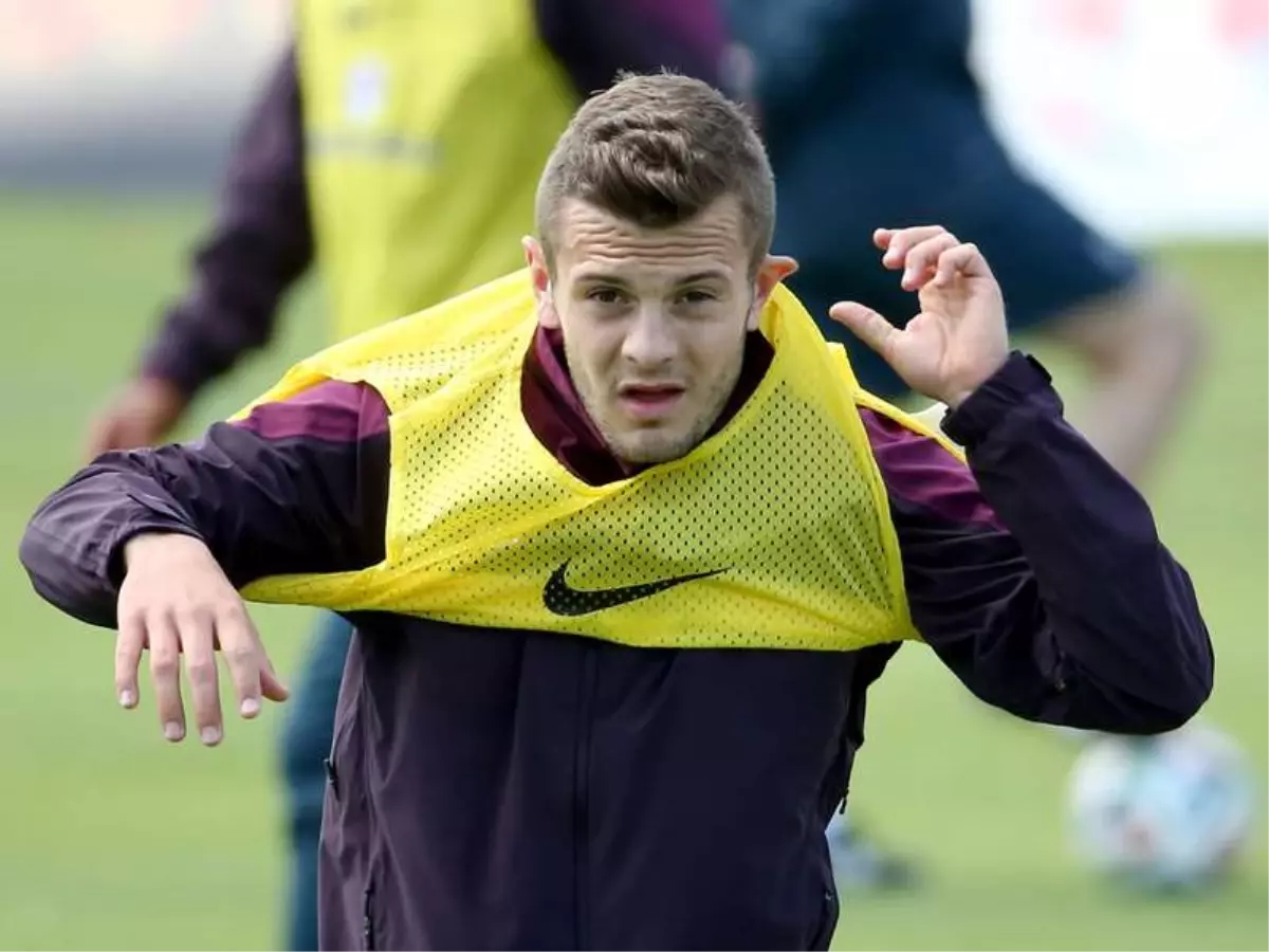 Wilshere\'in Başı Dertte