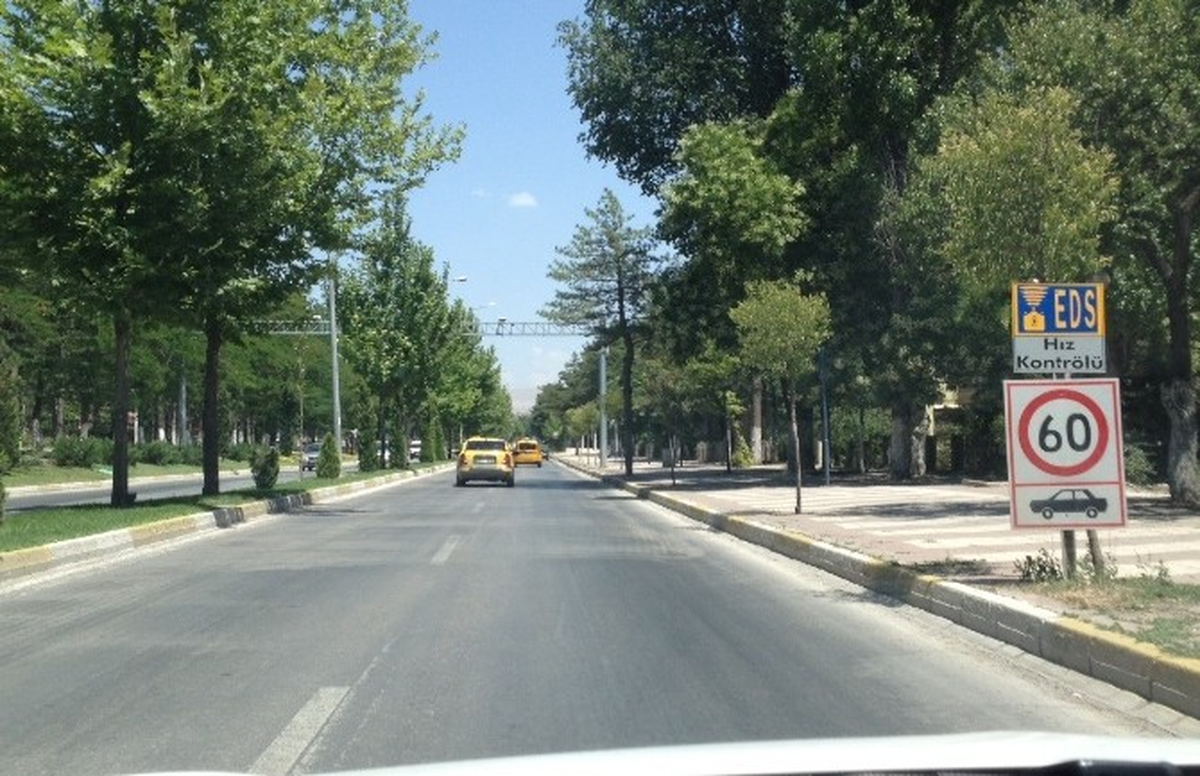 24 Saatte 216 Kişi Hız İhlali Yaptı